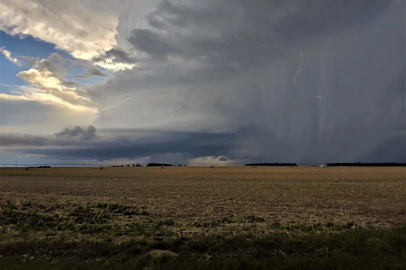 Supercell thunderstorm over open plains in northeast Colorado